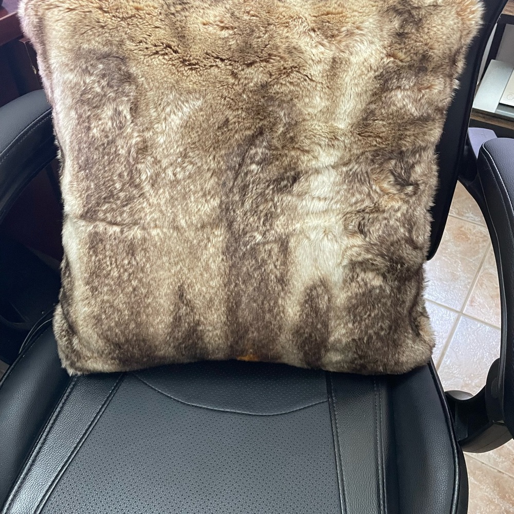 Pottery Barn Faux Fur Two (2) Pillow Covers - Picture 2 of 8